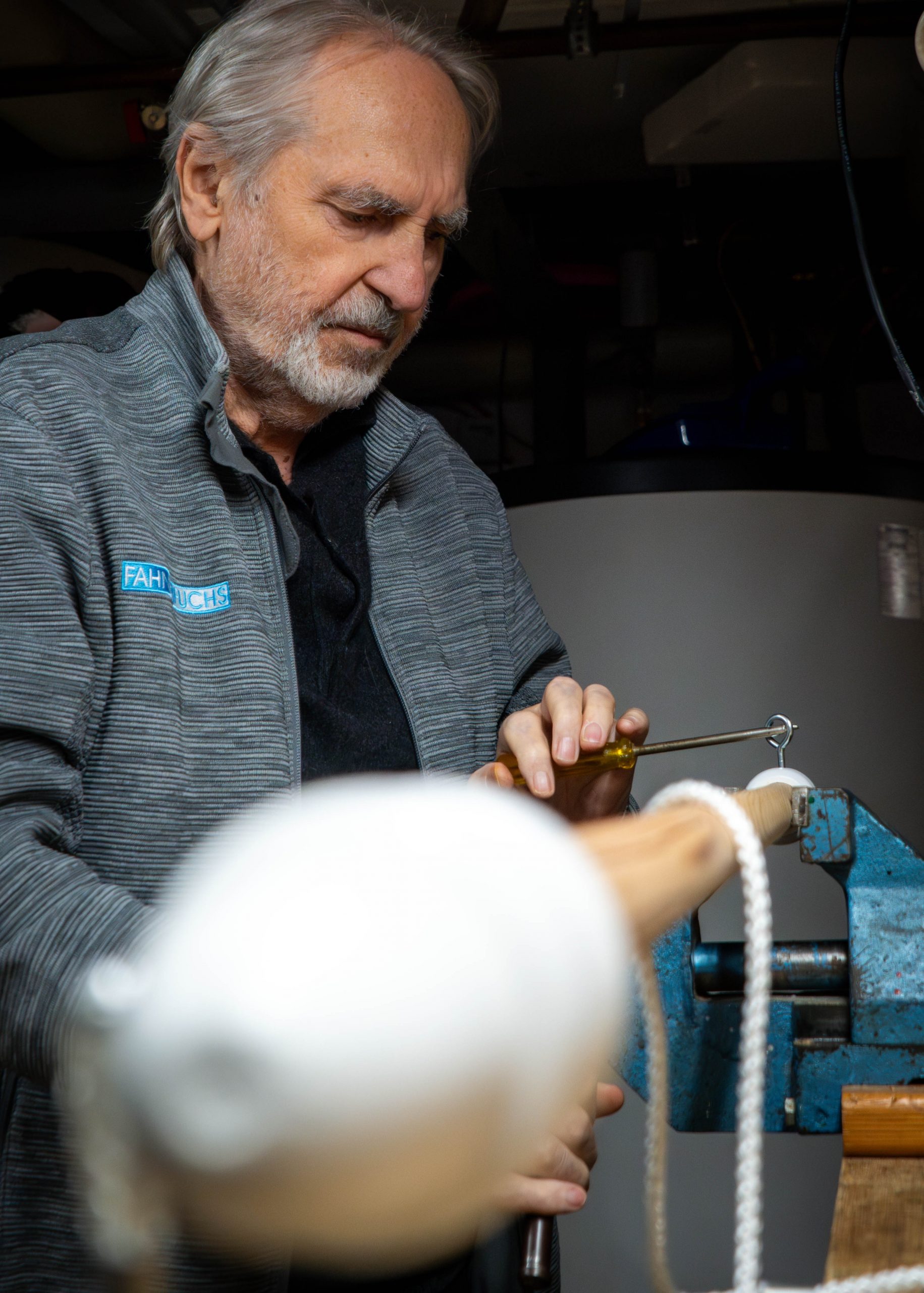 Bannereinrichtung montieren